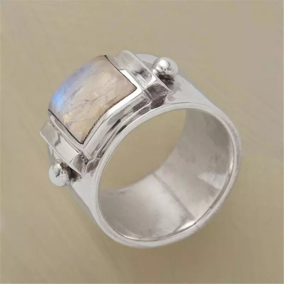 New silver  Vintage Resin Moonlight  Geometric Square Ring - Picture 2 of 6